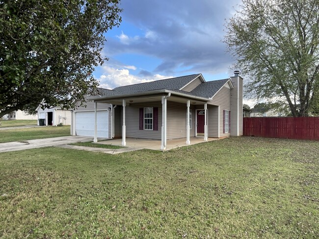 Building Photo - 100 Green Lea Ln