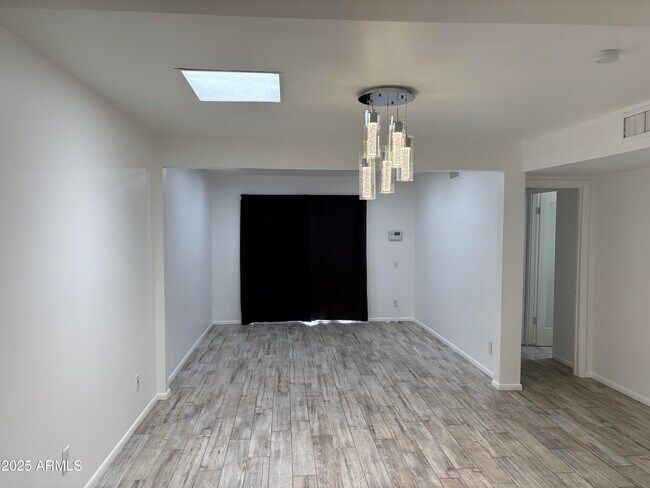 Building Photo - 2501 N 22nd Dr