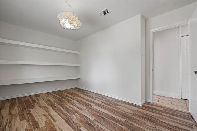 Building Photo - 23419 Prairie Bird Dr