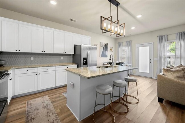 Building Photo - 7098 Chara Ln