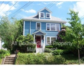 Building Photo - 14 Hosmer St