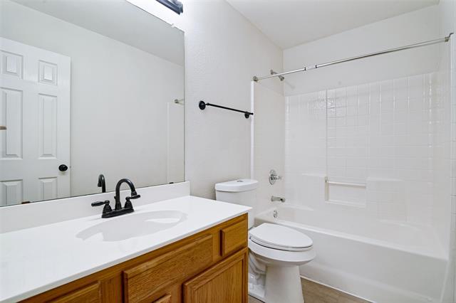 Building Photo - 813 Cooper Ln