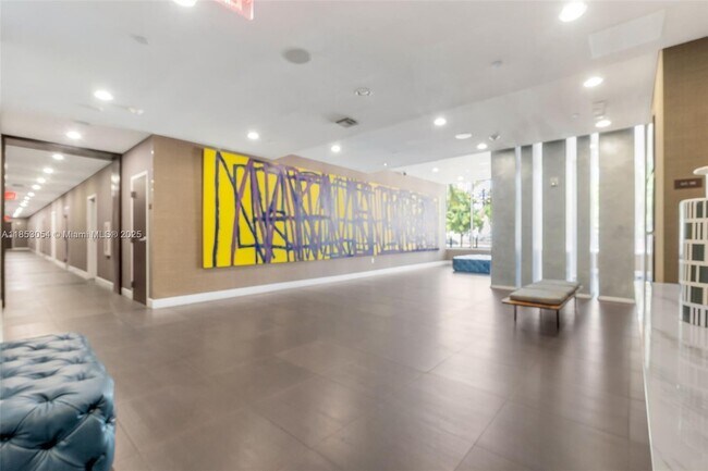 Building Photo - 2100 Park Ave