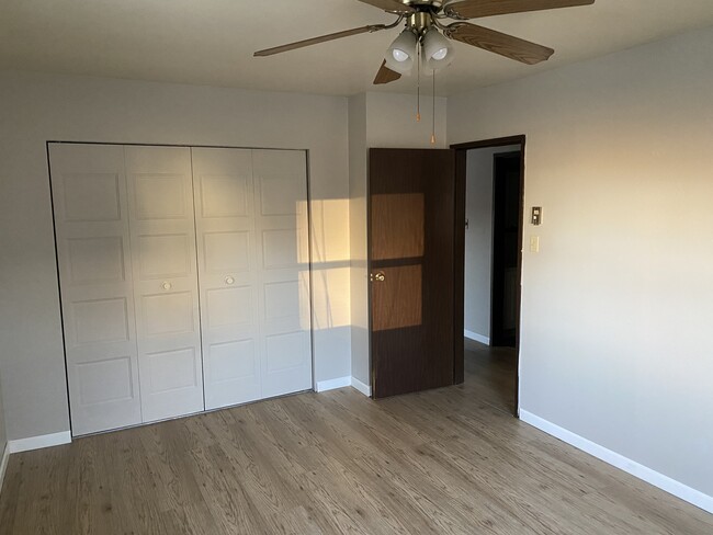 Building Photo - 45 N Wade Ave