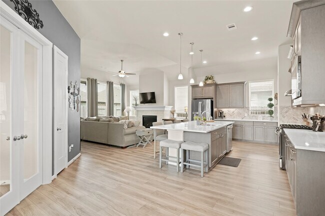 Building Photo - 2007 Edgemont Pl