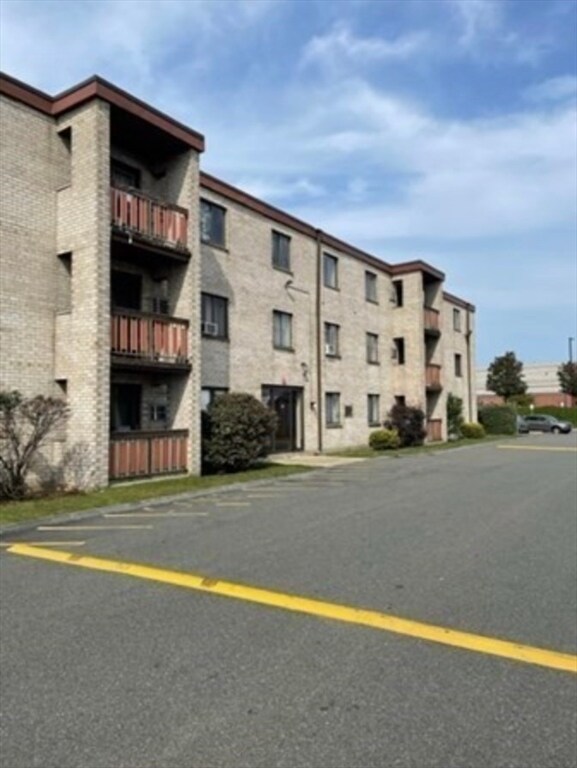 Building Photo - 52 Assunta Rd