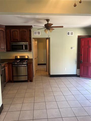 Building Photo - 826 Blaylock Dr