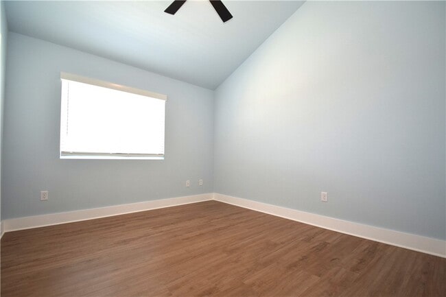 Building Photo - 540 Amethyst Rd