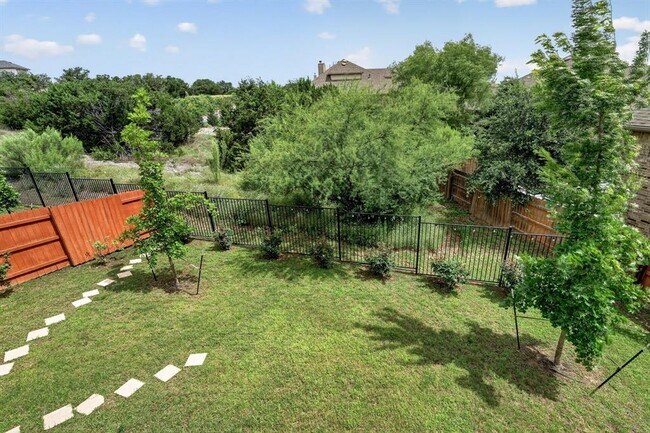 Building Photo - 6312 Empresa Dr