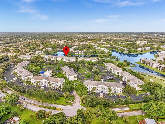 Building Photo - 1711 Whitehall Dr