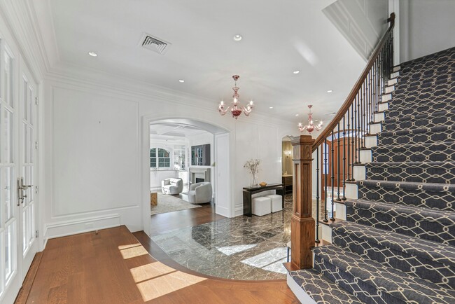 Building Photo - 373 Hardenburgh Ave