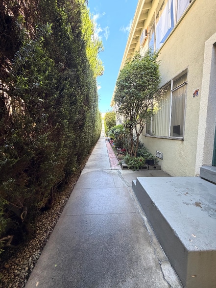 Building Photo - 5826 Gregory Ave