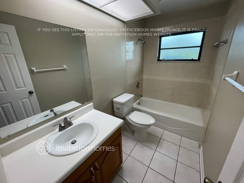 Building Photo - 26097 Dolman Ct