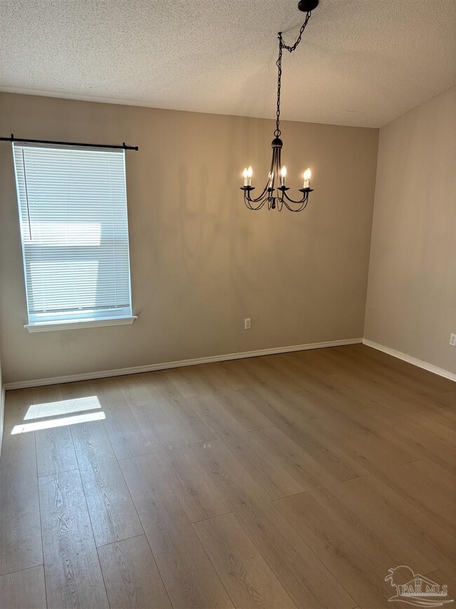 Building Photo - 398 Mirabelle Dr