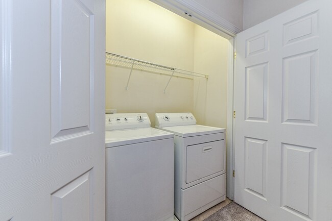 Building Photo - 3420 Archdale Dr