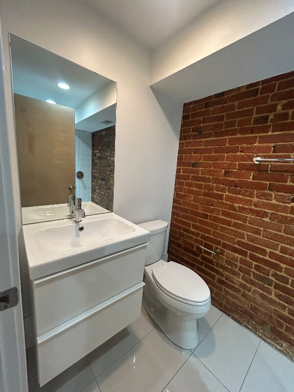 Building Photo - 758 Morton St NW