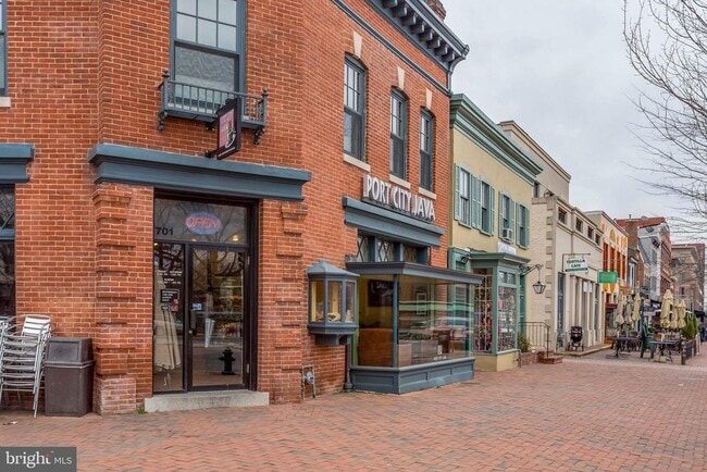 Building Photo - 1620 Massachusetts Ave SE