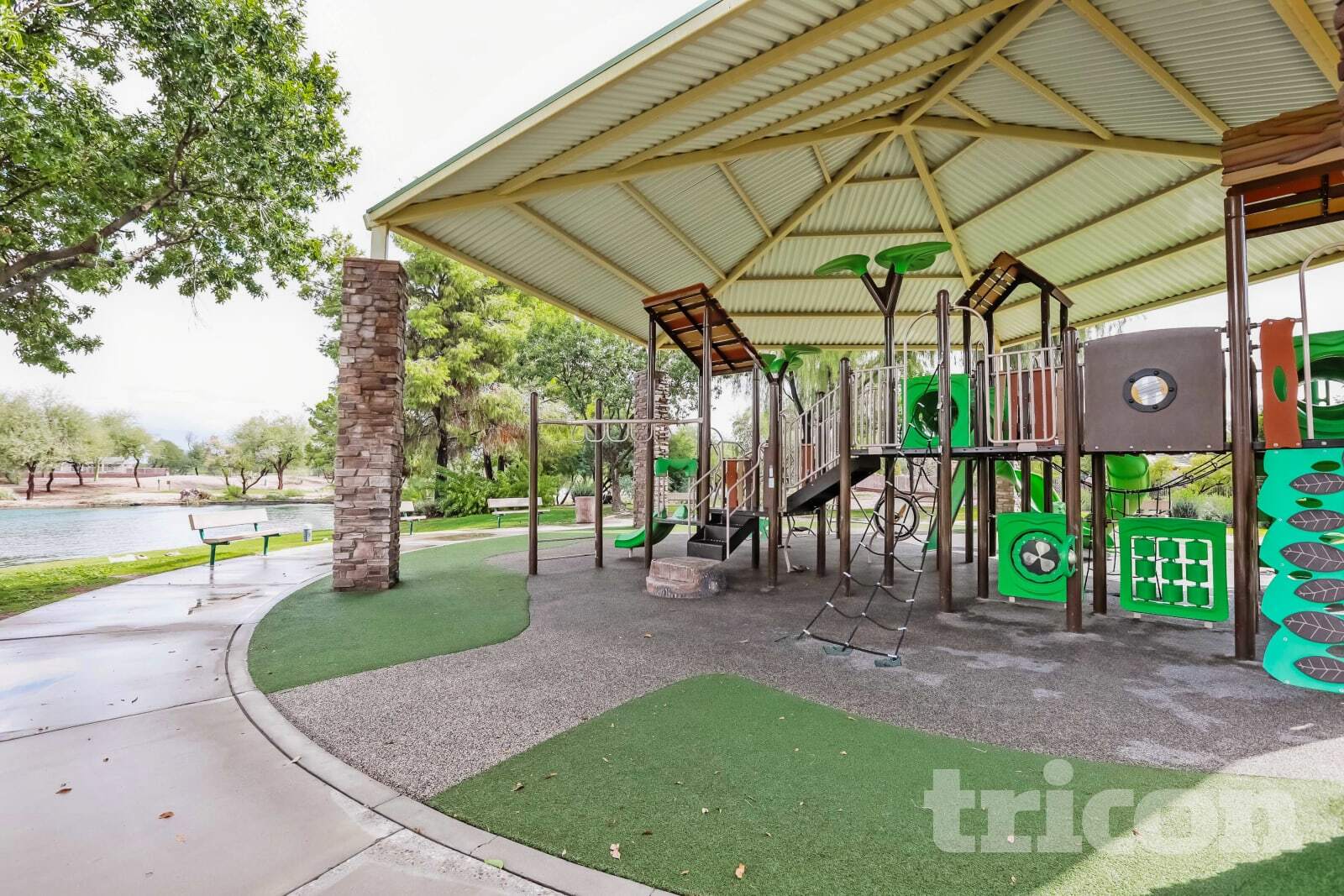 Building Photo - 42065 W Sunland Dr