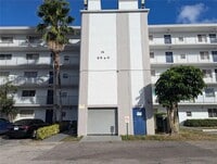 Building Photo - 8540 N Sherman Cir