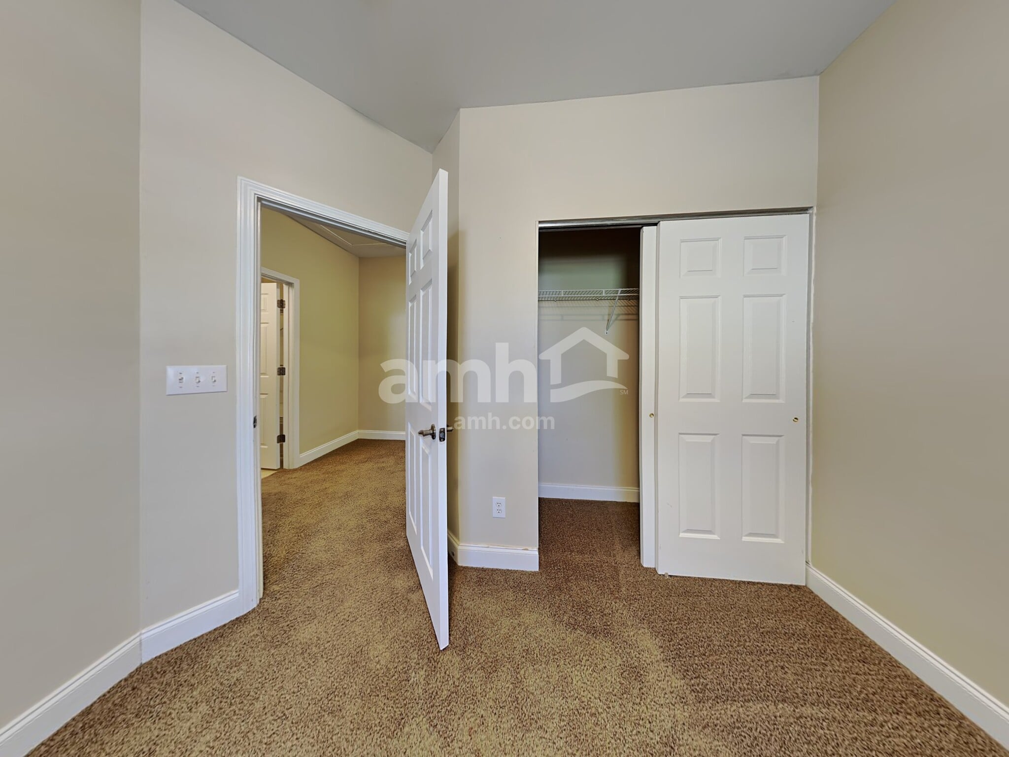 Building Photo - 203 Reedy River Ct