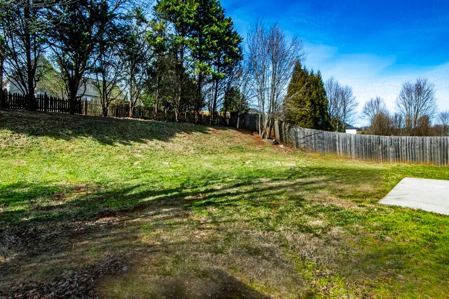 Building Photo - 1223 Walnut Branch Ln