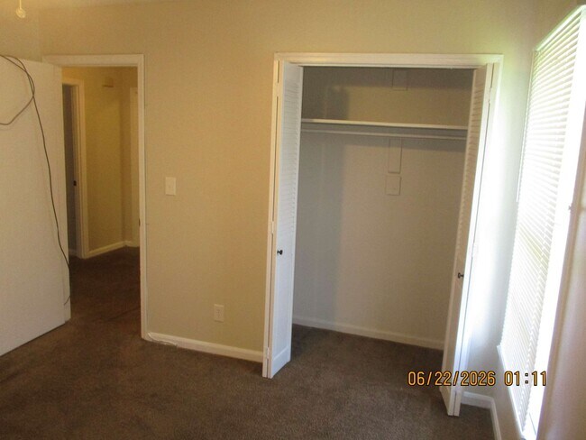 Building Photo - 1108 Duke Ln
