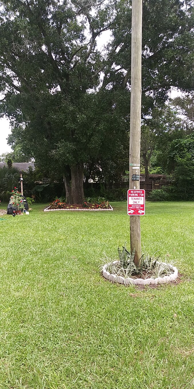 Building Photo - 5301 E 18th Ave