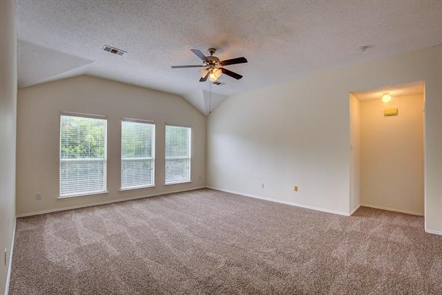 Building Photo - 4717 Woodhaven Ln