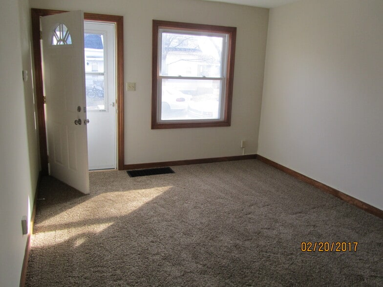 Building Photo - 3121 Jefferson St