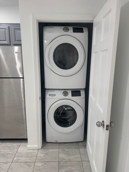 Building Photo - 22 Saint Joseph St