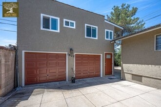 Building Photo - Fully Updated Spacious Studio Above Garages in Pasadena!
