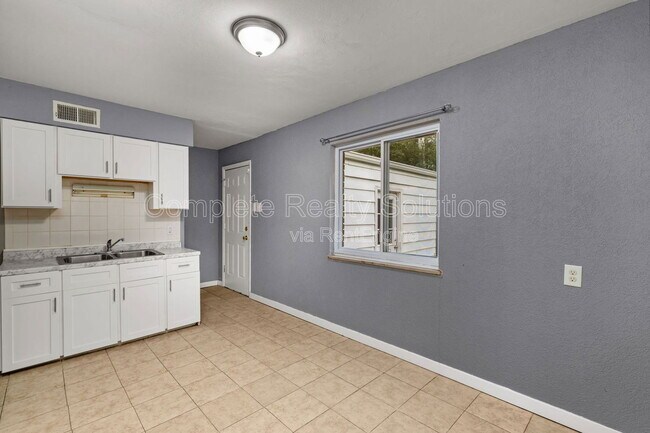 Building Photo - 4115 Ammann Ln