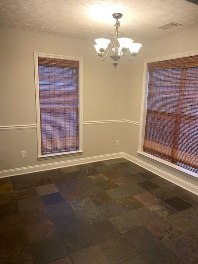 Building Photo - A Great Value and Location in North Columbus