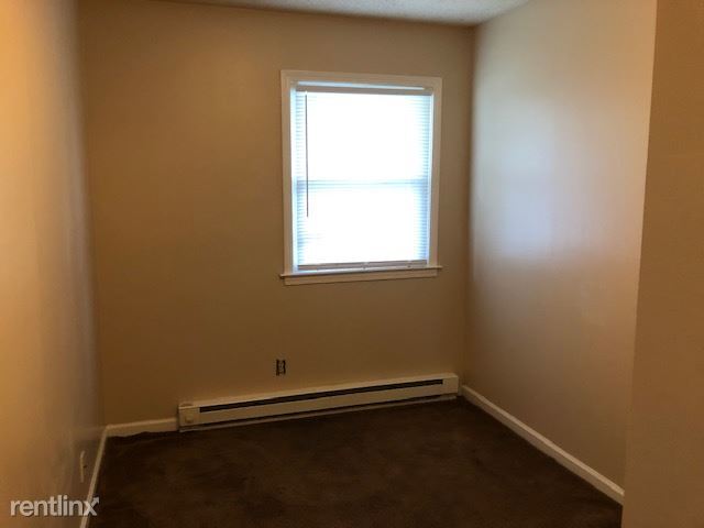 Building Photo - 3 br, 1 bath House - 2609 Textile Dr