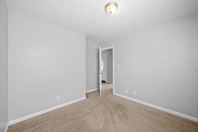 Building Photo - 1351 Francesca Drive