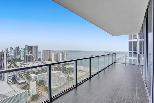 Building Photo - 1100 Biscayne Blvd