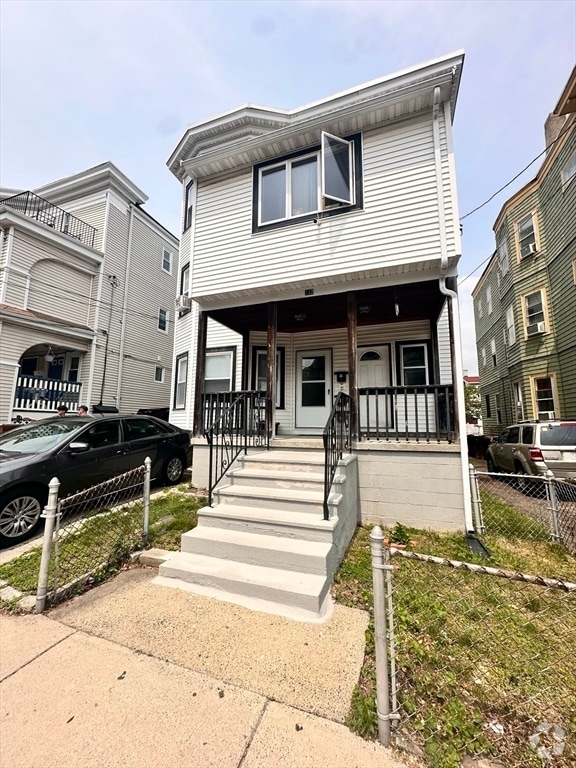 Building Photo - 132 Vernal St