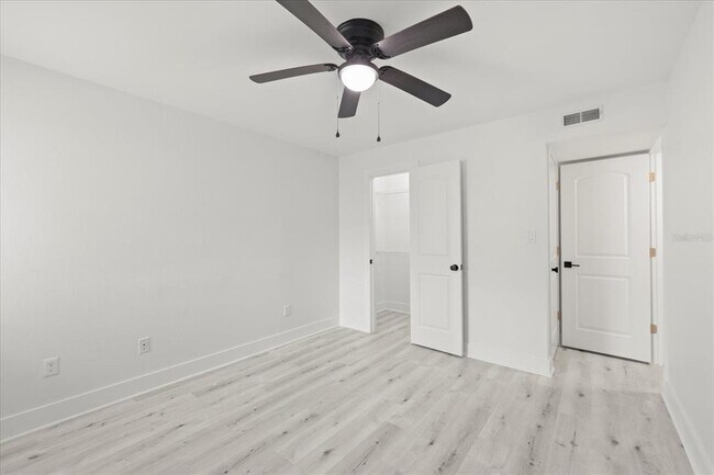 Building Photo - 525 S Lincoln Ave