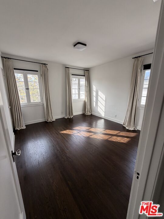 Building Photo - 607 N Kilkea Dr