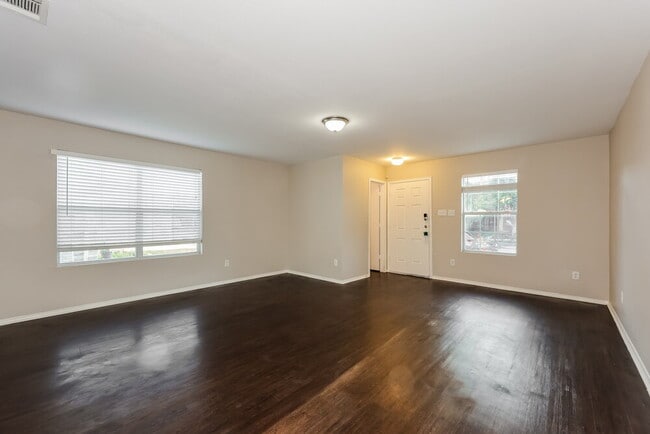 Building Photo - 8532 Shallow Creek Dr