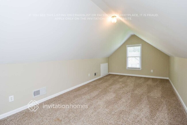 Building Photo - 1840 Country Crest Way