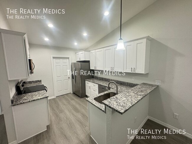 Building Photo - 8145 Cozumel Ln