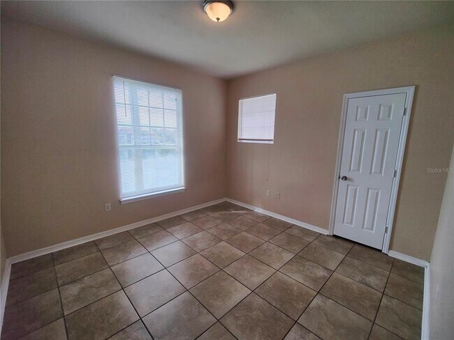 Building Photo - 3737 Castle Pines Ln