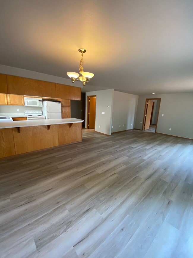 Building Photo - Plum110 (CWP)