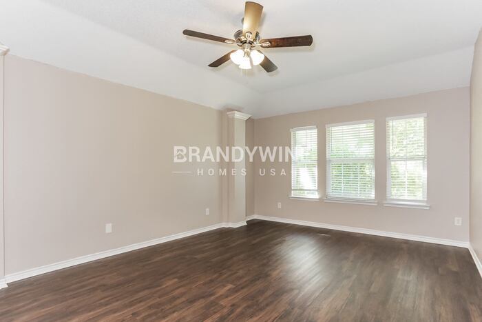 Building Photo - 1520 Warwick Dr