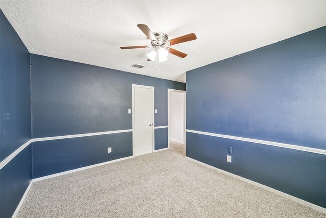 Building Photo - 12526 Chessington Dr