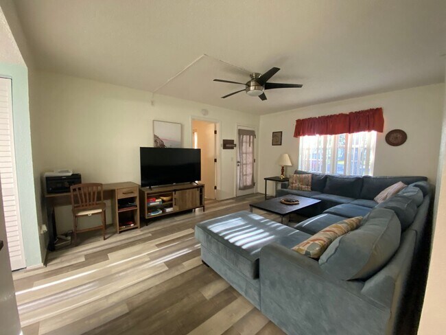 Building Photo - 1051 Forrest Nelson Blvd