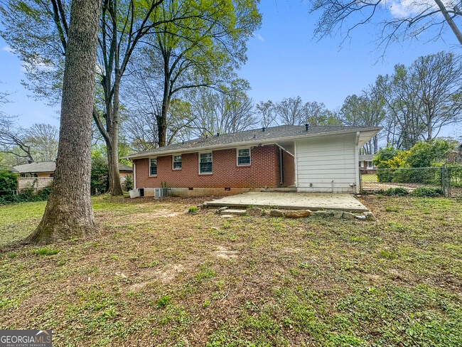 Building Photo - 506 Shady Ln Dr