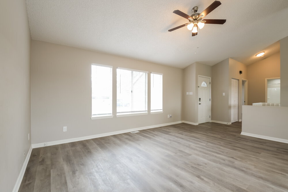 Building Photo - 9554 Milwaukee Ct