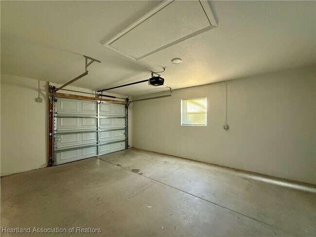 Building Photo - 5509 Castania Dr
